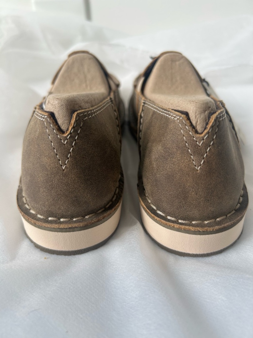 Ariat Women’s Brown Bomber Leather Round Moc Toe Slip-On Casual Shoes - Picture 4 of 7